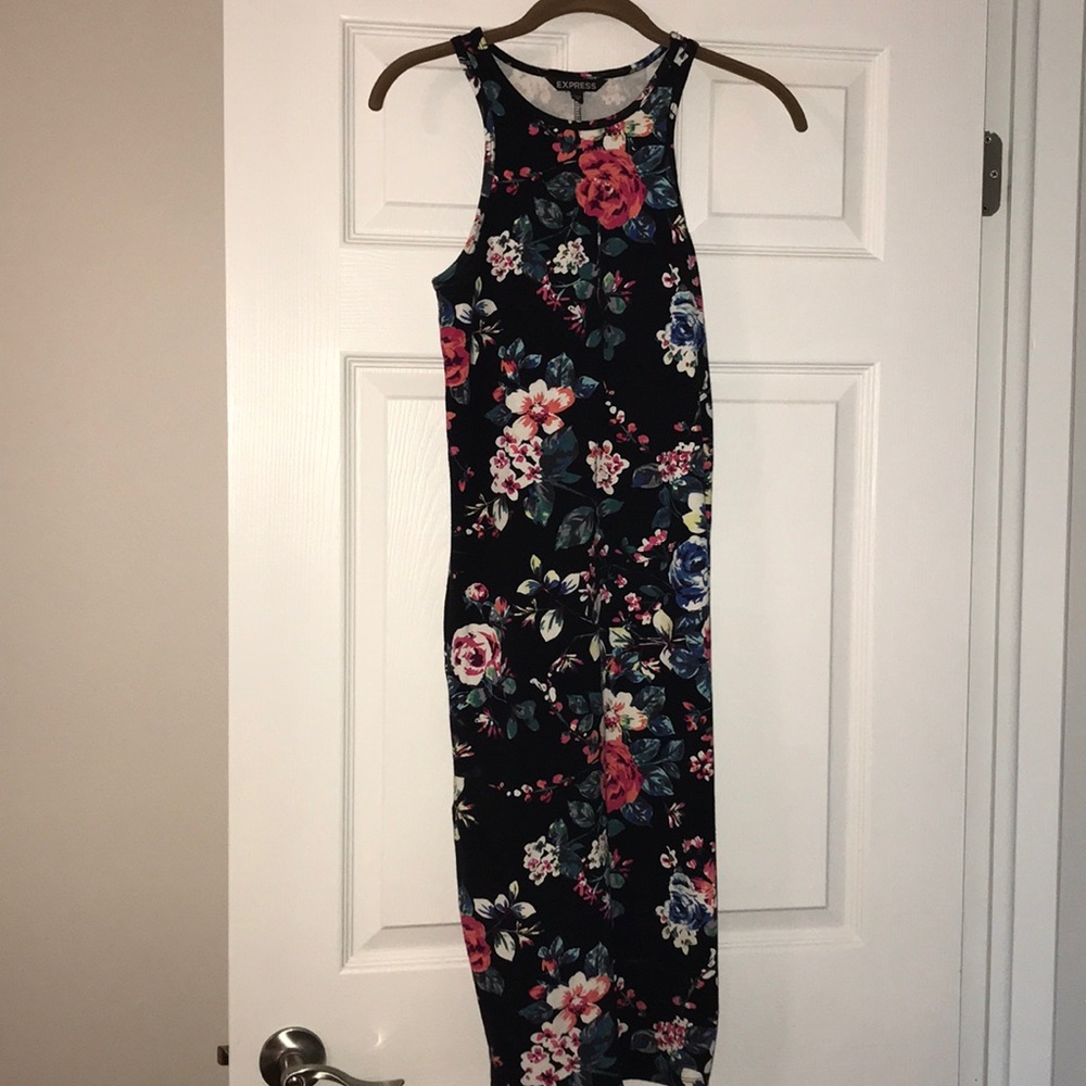 Express Bodycon Midi🌸